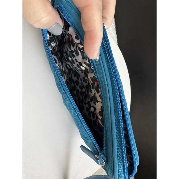 Vera Bradley Quilted Wristlet Top‎ Zip Wallet Tango Teal RFID Protection - Picture 7 of 9